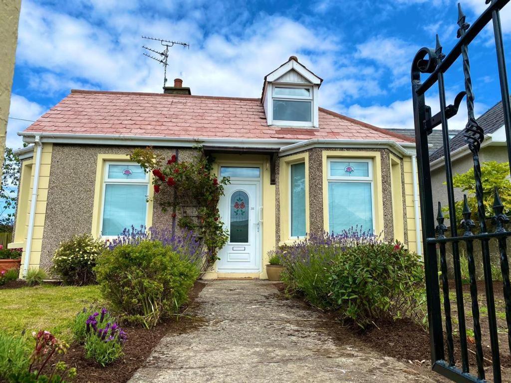 Rose Cottage: Delightful 4 Bedroom Detached Home Portrush Ngoại thất bức ảnh