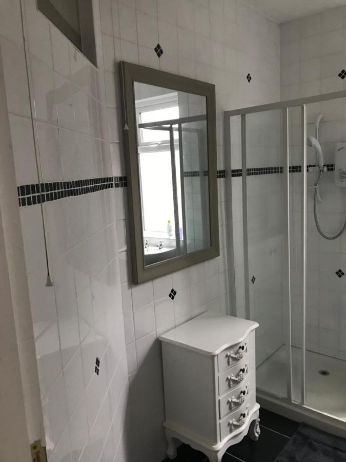Rose Cottage: Delightful 4 Bedroom Detached Home Portrush Ngoại thất bức ảnh